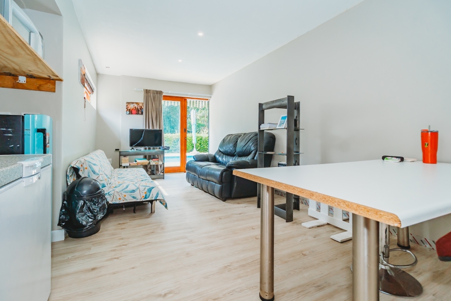 4 Bedroom Property for Sale in Twee Rivieren Western Cape